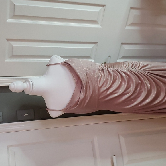 NWT Le Chateau XXL rose gold sparkly  floor-length evening gown NEW with tags - Picture 1 of 11